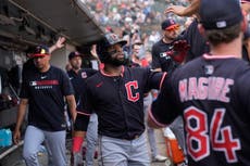 Manzardo conecta jonrón decisivo, Kwan suma 2 impulsadas y Guardianes vencen 6-2 a Medias Blancas