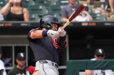 Kwan impulsa carrera y hace atrapada para Guardianes que vencen 6-5 a Medias Blancas