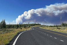 Se propaga rápidamente incendio que consumió albergue histórico en el Gran Cañón