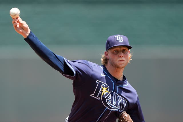 MLB-PITCHEO-CURVAS