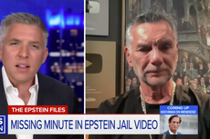 Compañero de celda de Jeffrey Epstein afirma que no pudo haberse quitado la vida