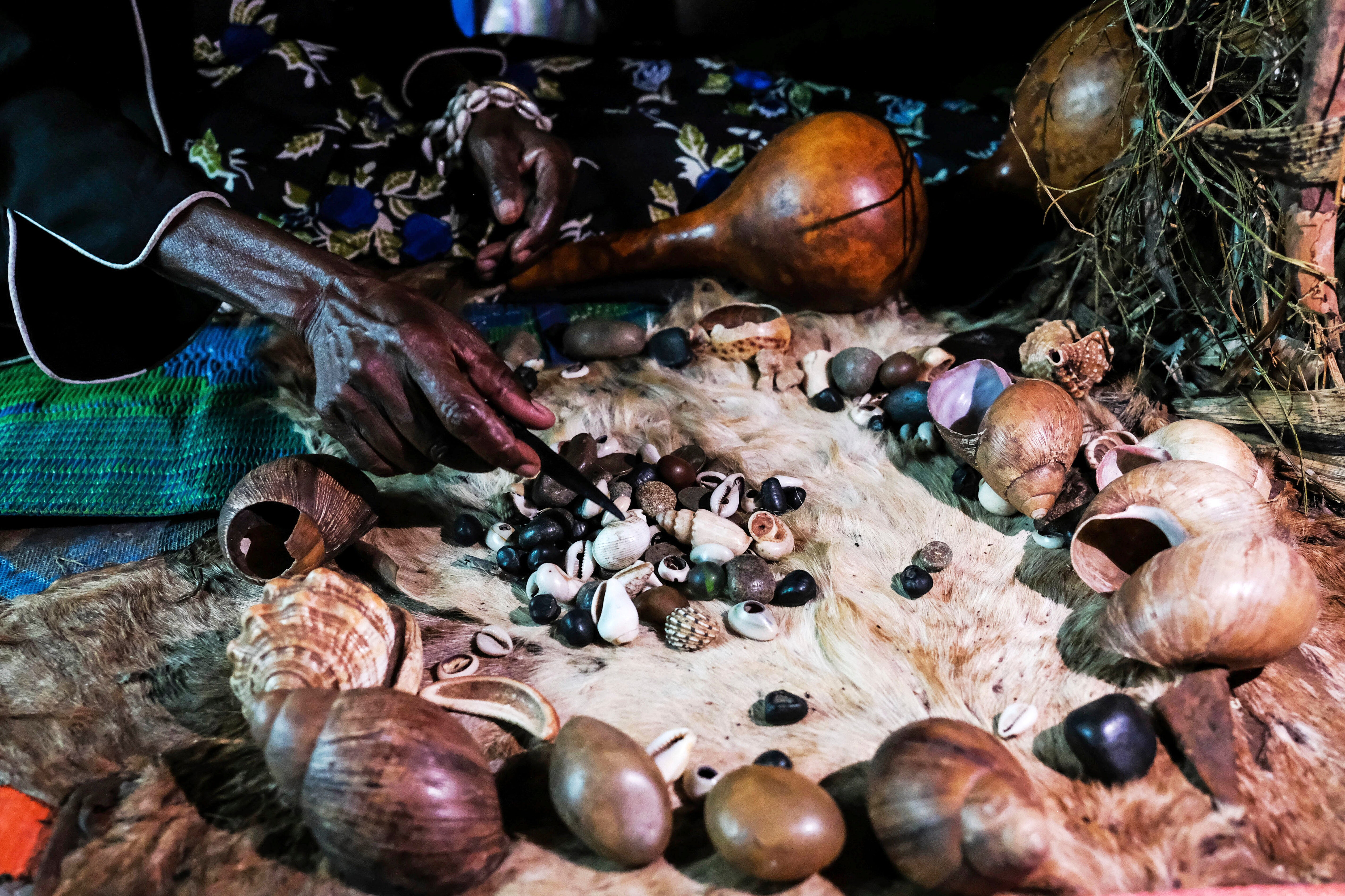 ÁFRICA-BRUJERÍA EN POLÍTICA