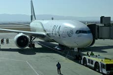 Reino Unido levanta prohibición a aerolíneas paquistaníes tras mejoras en seguridad aérea