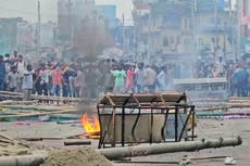 Choques entre fuerzas de seguridad y partidarios de líder destituida dejan 4 muertos en Bangladesh