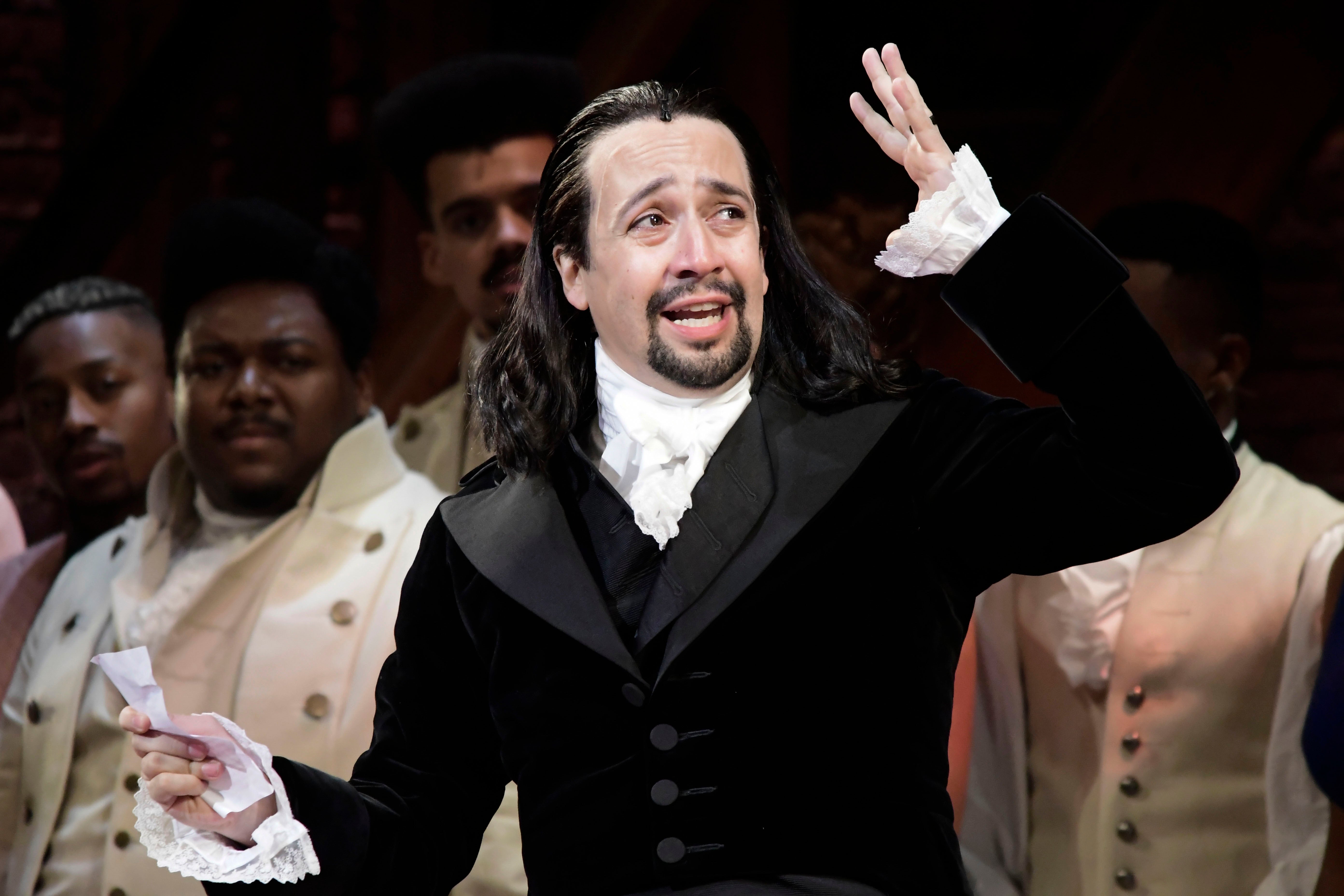 Lin-Manuel Miranda destinará 10o aniversario de "Hamilton" a beneficio de migrantes
