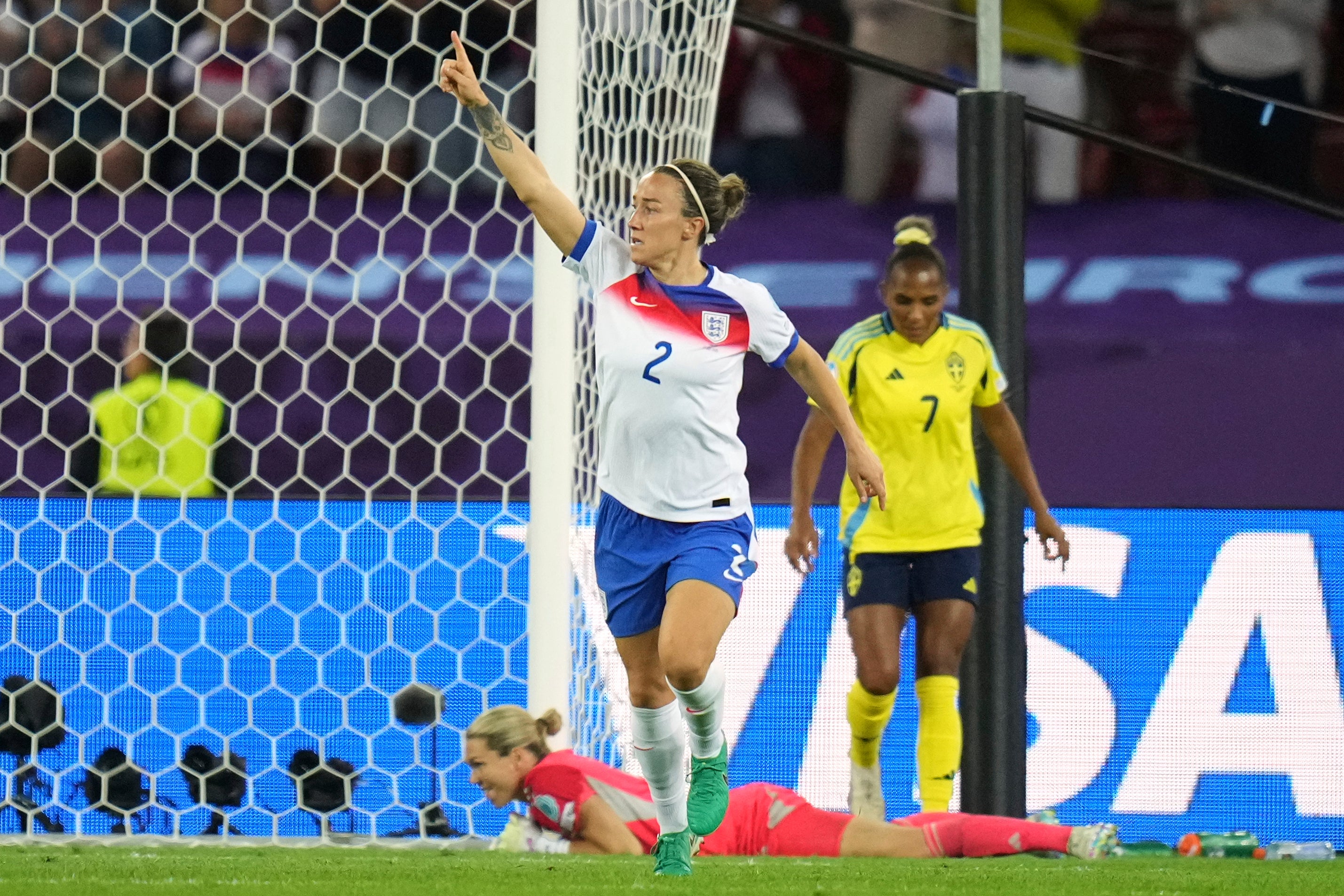 Inglaterra vence a Suecia por penales y avanza a semis de la Euro 2025 tras dramática remontada