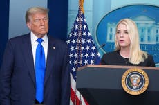Gobierno de Trump intenta obtener registros del jurado investigador en el caso Epstein