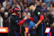 Azulejos, líderes divisionales vencen a Gigantes con 4 carreras en la 2da entrada.