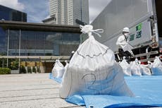 Japón usa suelos de Fukushima en despacho de primer ministro para demostrar que son seguros