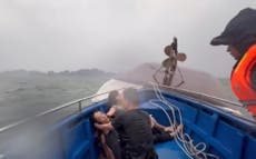 Bote turístico naufraga durante tormenta en Vietnam, dejando 34 muertos y 8 desaparecidos