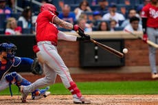 Fraley lidera a Rojos en victoria 5-2 tras retiro del número de Wright en Citi Field