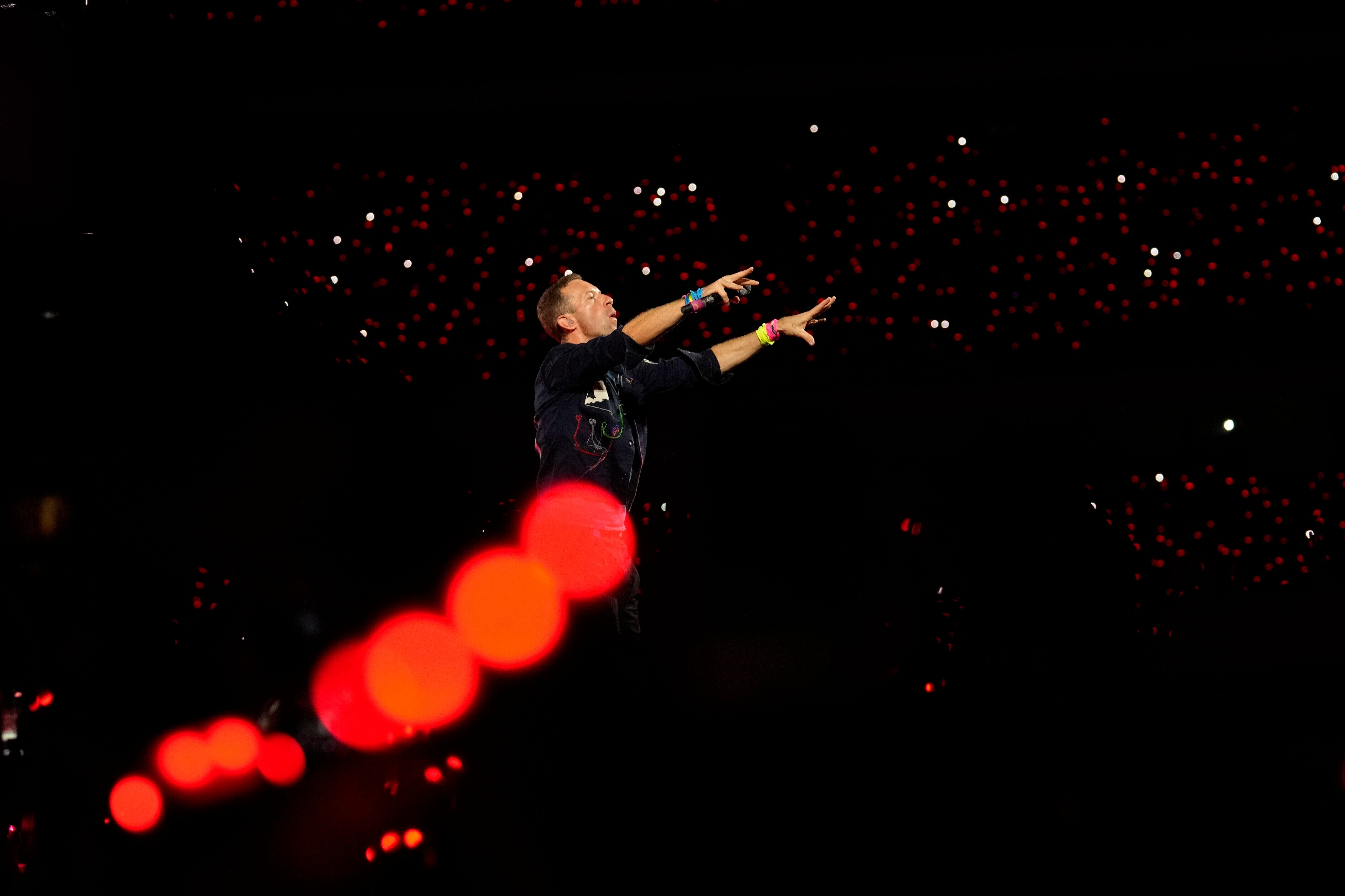 COLDPLAY-VIDEO CONCIERTO-POLÉMICA