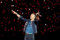 Coldplay advierte al público sobre cámaras en el concierto tras video viral del CEO