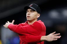 Desmond Ridder regresa a Cincinnati y firma con los Bengals para competir por puesto de QB suplente