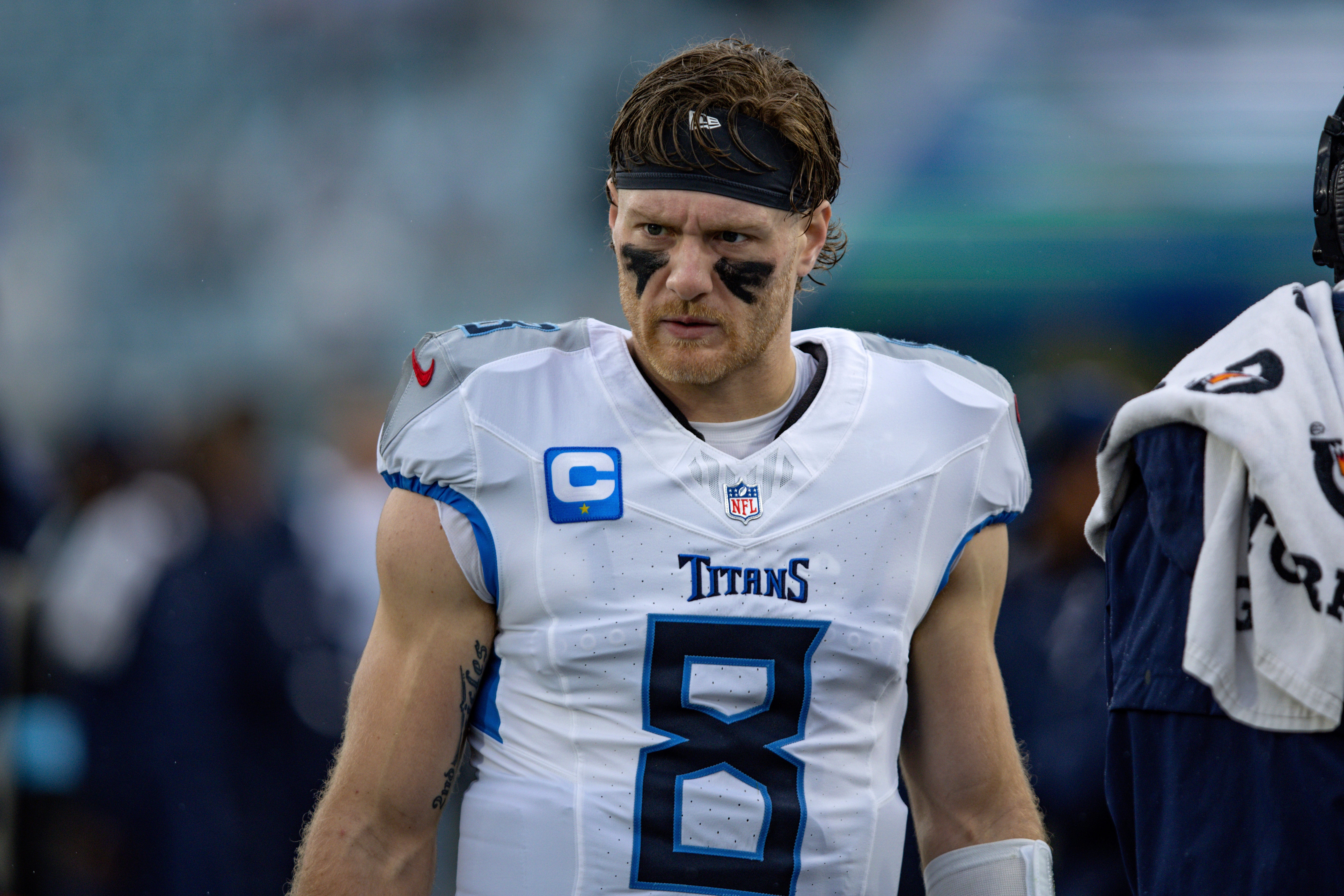 TITANS LEVIS