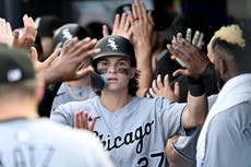 Medias Blancas vencen 8-3 a Rays con cuadrangulares de Baldwin y Vargas