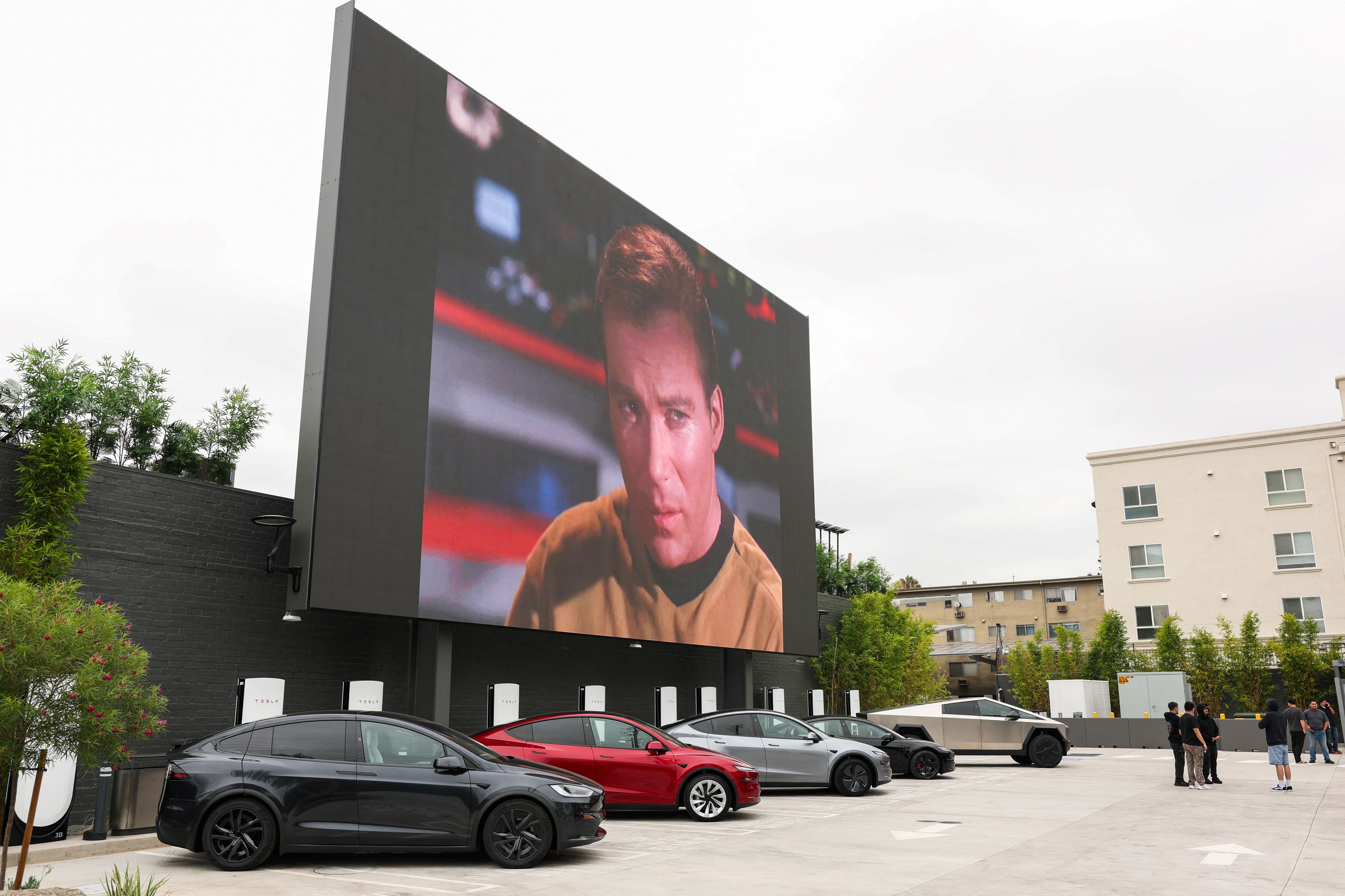 La serie ‘Star Trek’ en una de las pantallas gigantes
