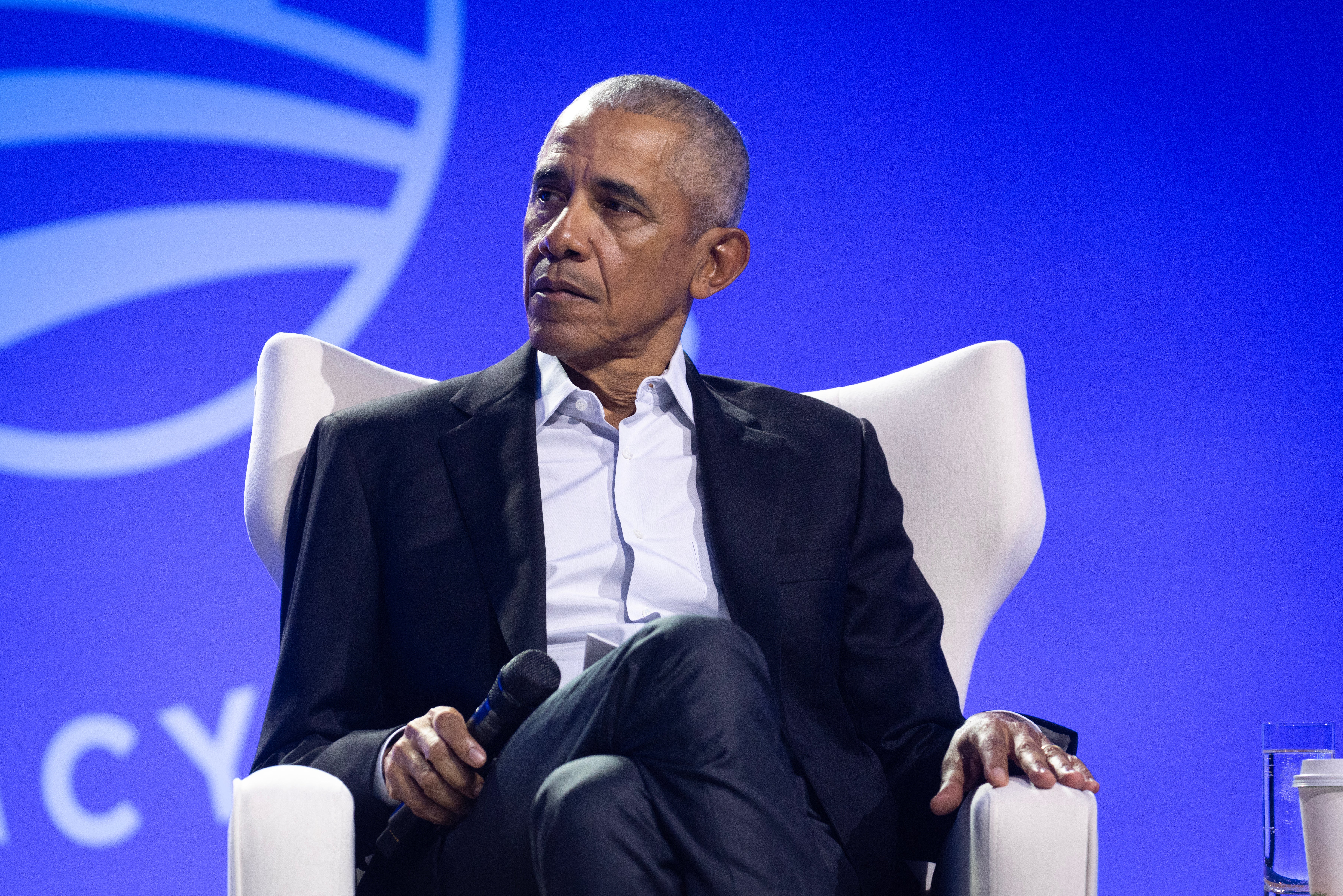 El expresidente de EE. UU., Barack Obama, calificó las acusaciones de la Administración Trump sobre la presunta intervención de Rusia en las elecciones de 2016 de “extrañas” luego de que el presidente Donald Trump lo acusara de cometer “traición”