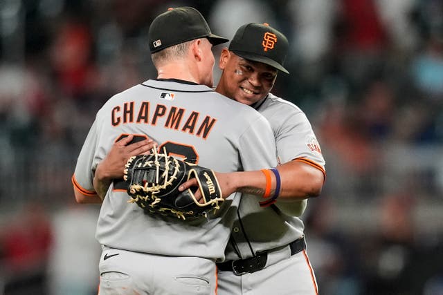 GIGANTES BRAVOS