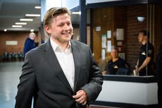 Corte alemana absuelve a humorista por publicación en X tras intento de asesinato de Trump