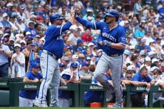Vinnie Pasquantino pega dos de los cuatro jonrones de los Reales en victoria 8-4 sobre Cachorros