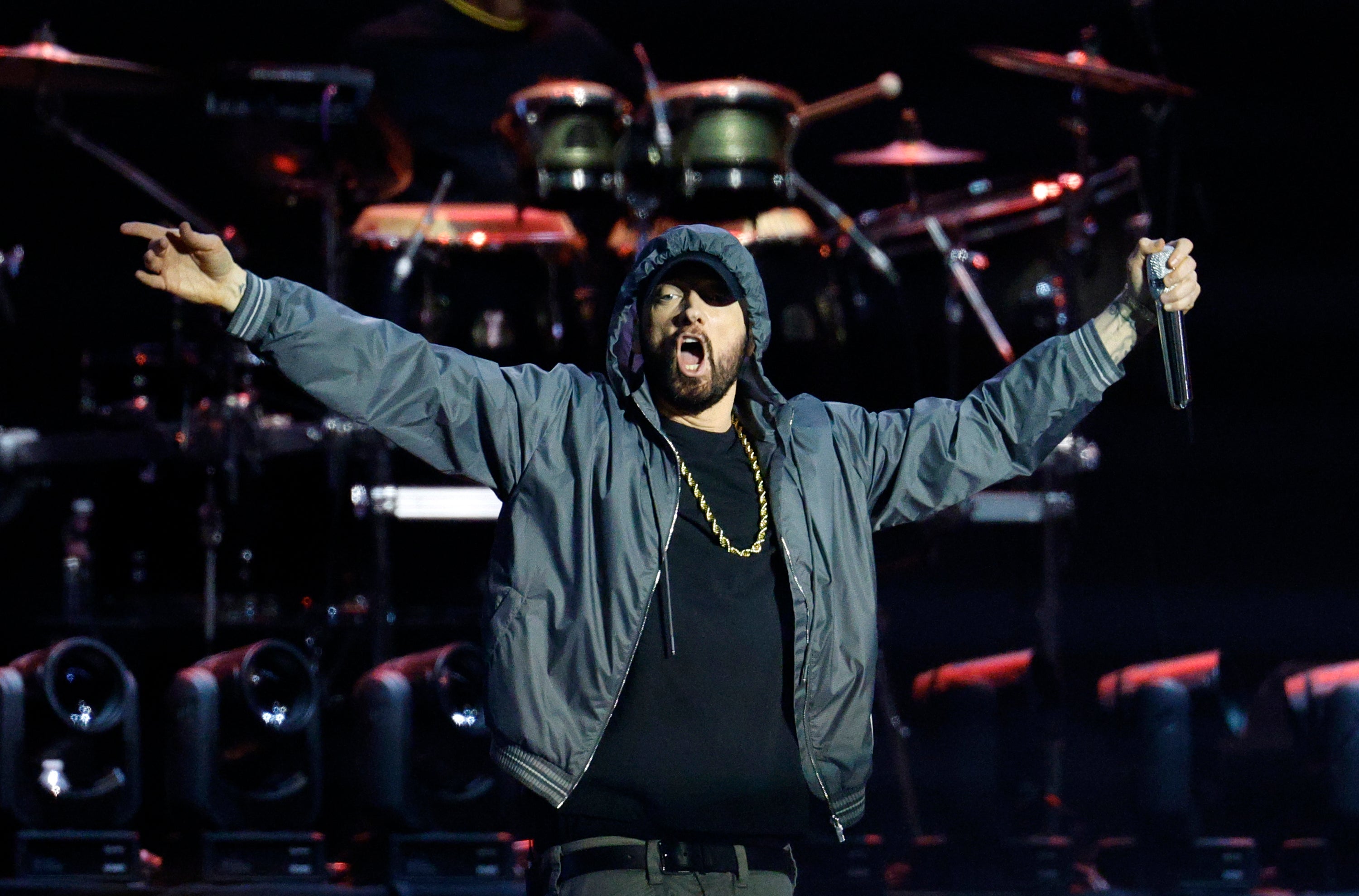 Eminem hace un cameo como golfista