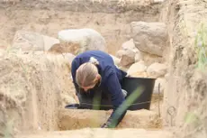 Hallan antiguas pirámides llamadas “tumbas de los gigantes” en Europa