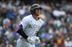 Yankees adquieren al tercera base Ryan McMahon de Rockies a cambio de prospectos, según fuente de AP