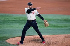 Eovaldi lanza cinco entradas en blanco y Rangers vencen 8-3 a Bravos
