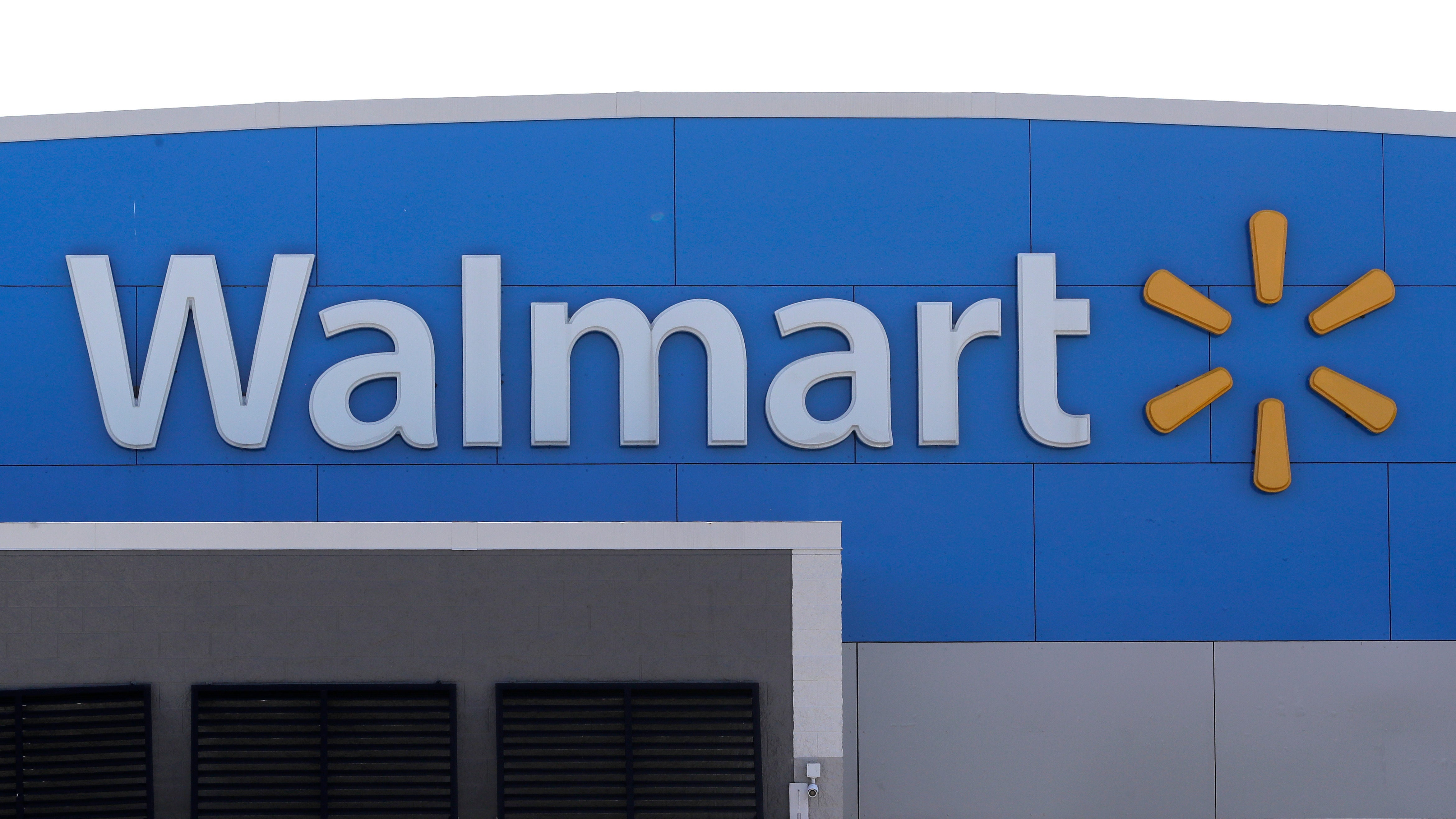 MICHIGAN-WALMART-ATAQUE CON CUCHILLO