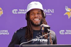 Vikings acuerda extensión de contrato por 3 años con el safety Josh Metellus, según fuente AP