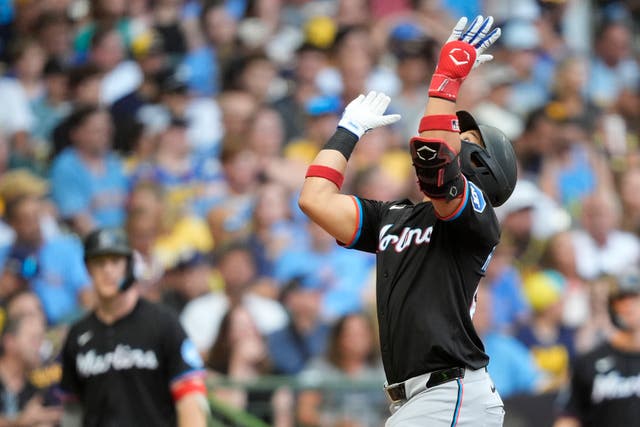 MARLINS-CERVECEROS