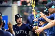Cal Raleigh llega a 40 jonrones esta temporada en la victoria 7-2 de Marineros ante Angelinos