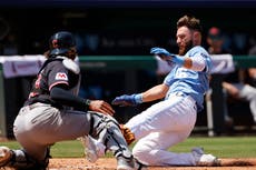 Cameron escapa en primer inning y García conecta jonrón para Reales que vencen 4-1 a Guardianes