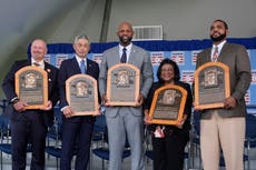 Ichiro Suzuki aporta toques de humor a las ceremonias de inducción al Salón de la Fama