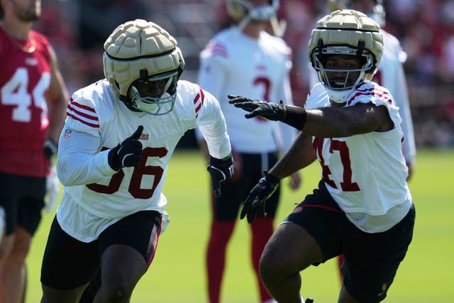 49ERS-CAMPAMENTO