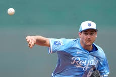 Los Reales y el lanzador Seth Lugo acuerdan extensión de dos años, según fuente de AP