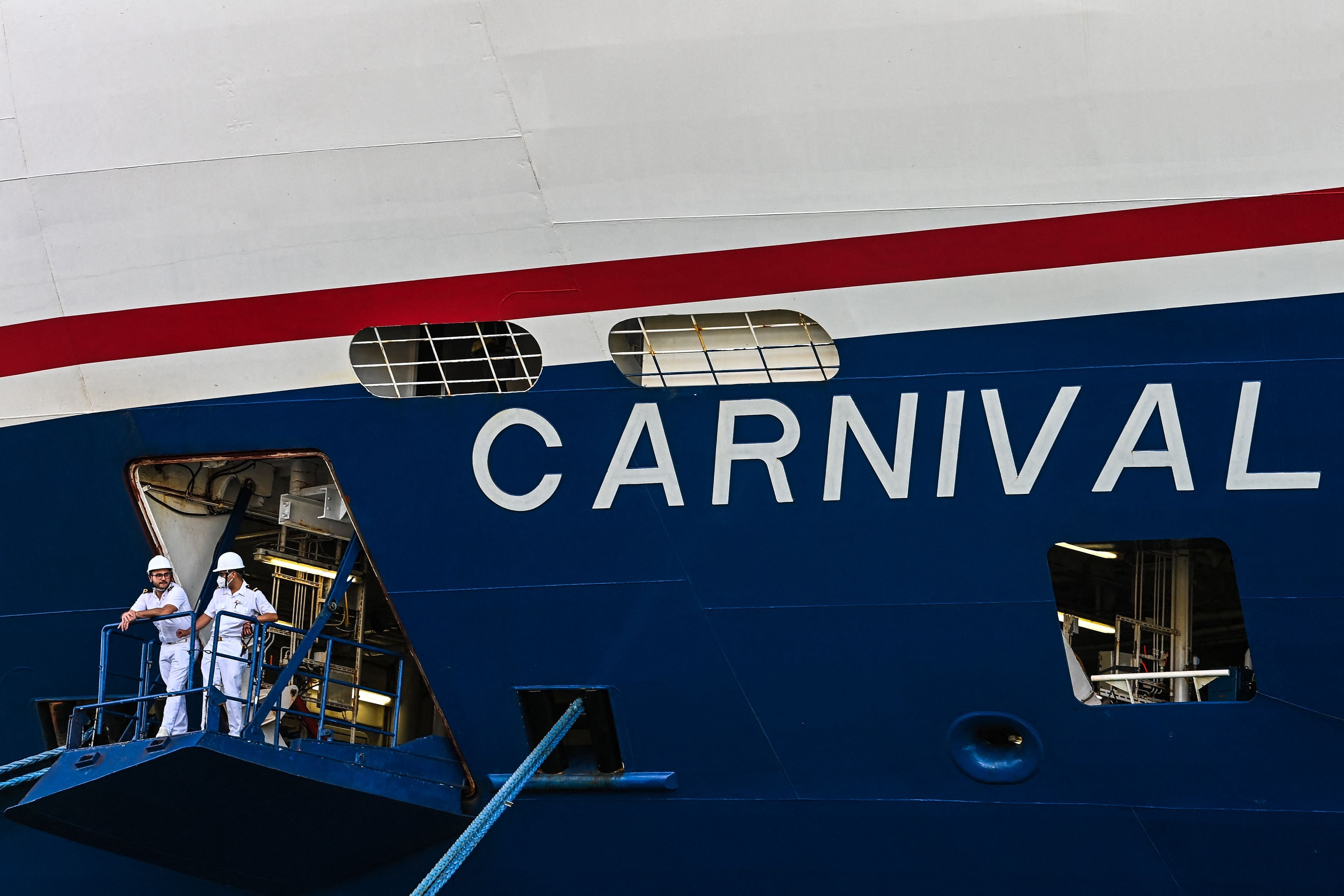 Los detalles de la muerte a bordo del barco Carnival Dream no están claros, pero la compañía de cruceros dice que la investigación del FBI “no implica automáticamente circunstancias sospechosas”