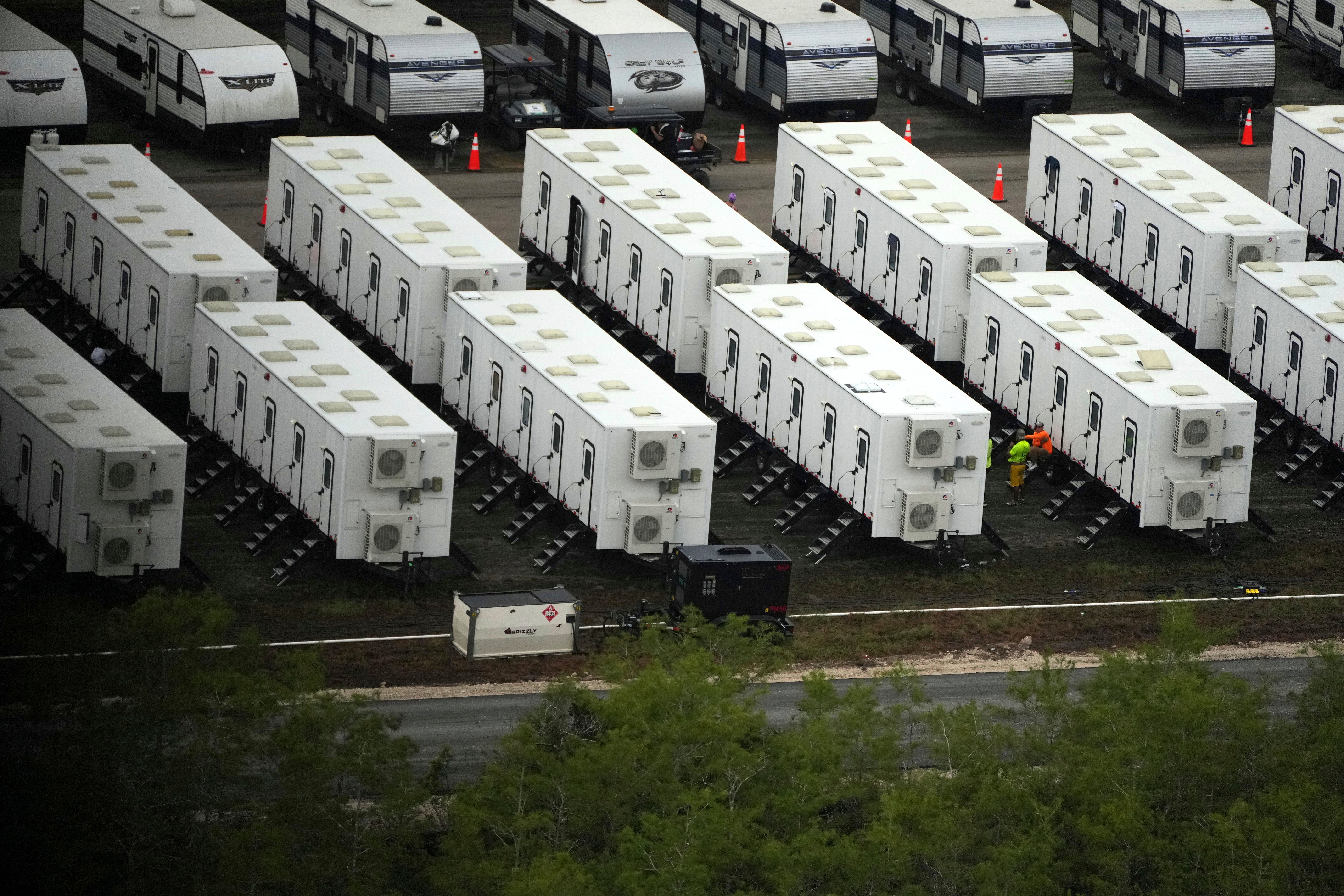 FLORIDA-CÁRCEL PARA INMIGRANTES