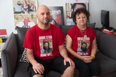 A exrehén israelí le cuesta seguir adelante mientras su hermano sigue cautivo en Gaza