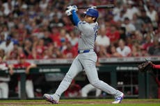 Doble de dos carreras de Ohtani extiende su racha y Dodgers derrotan 5-2 a Rojos