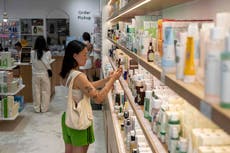 Aranceles a productos de belleza de Corea del Sur amenazan el auge de la "K-beauty" en EEUU