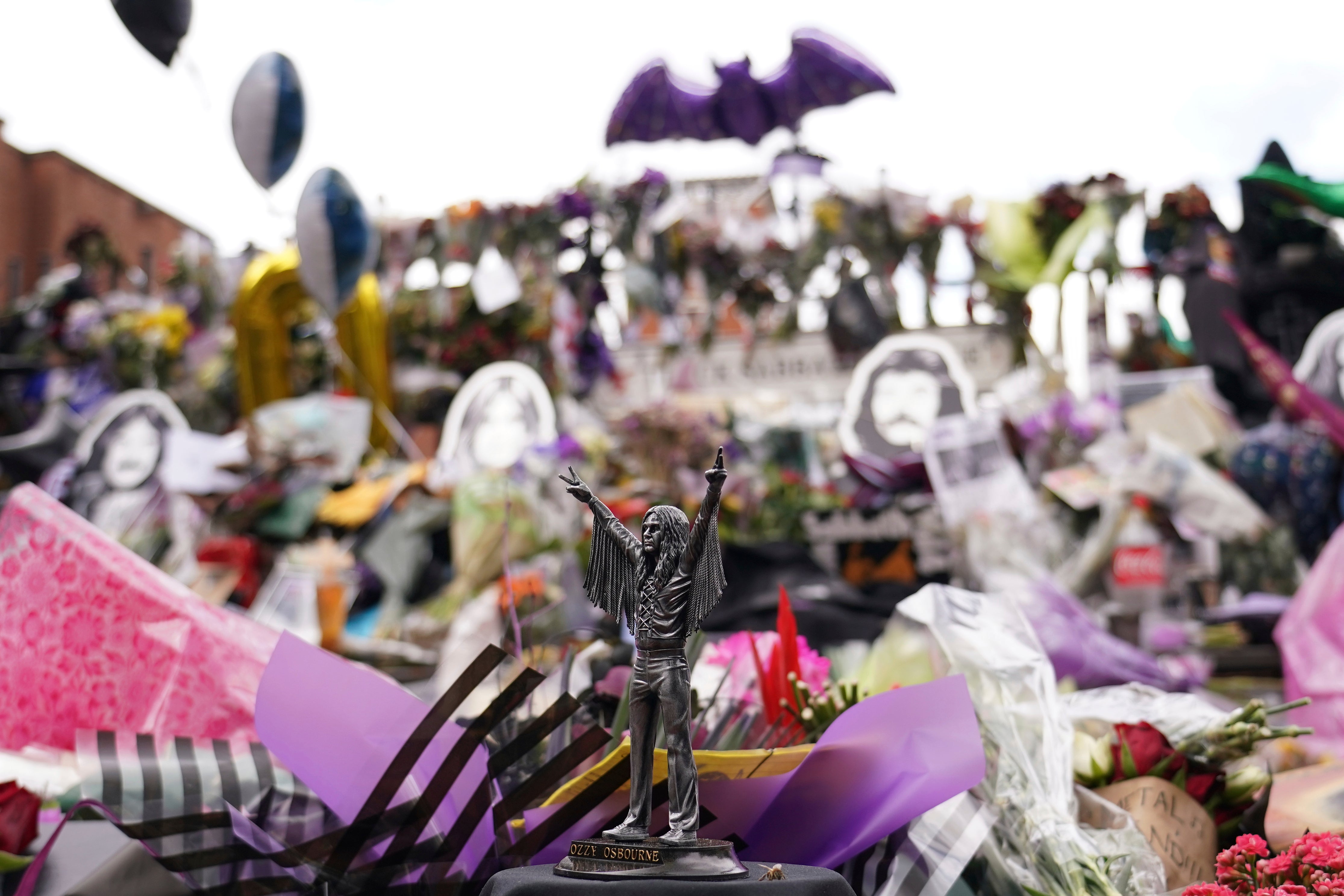 Ozzy Osbourne murió de un ataque al corazón, según certificado de defunción