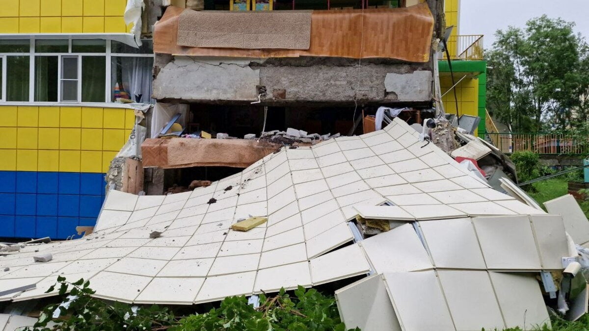 Jardín de infantes dañado por el terremoto en Petropavlovsk-Kamchatsky, Rusia
