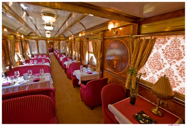 <p>Así son los elegantes interiores del tren de lujo Al Ándalus</p>