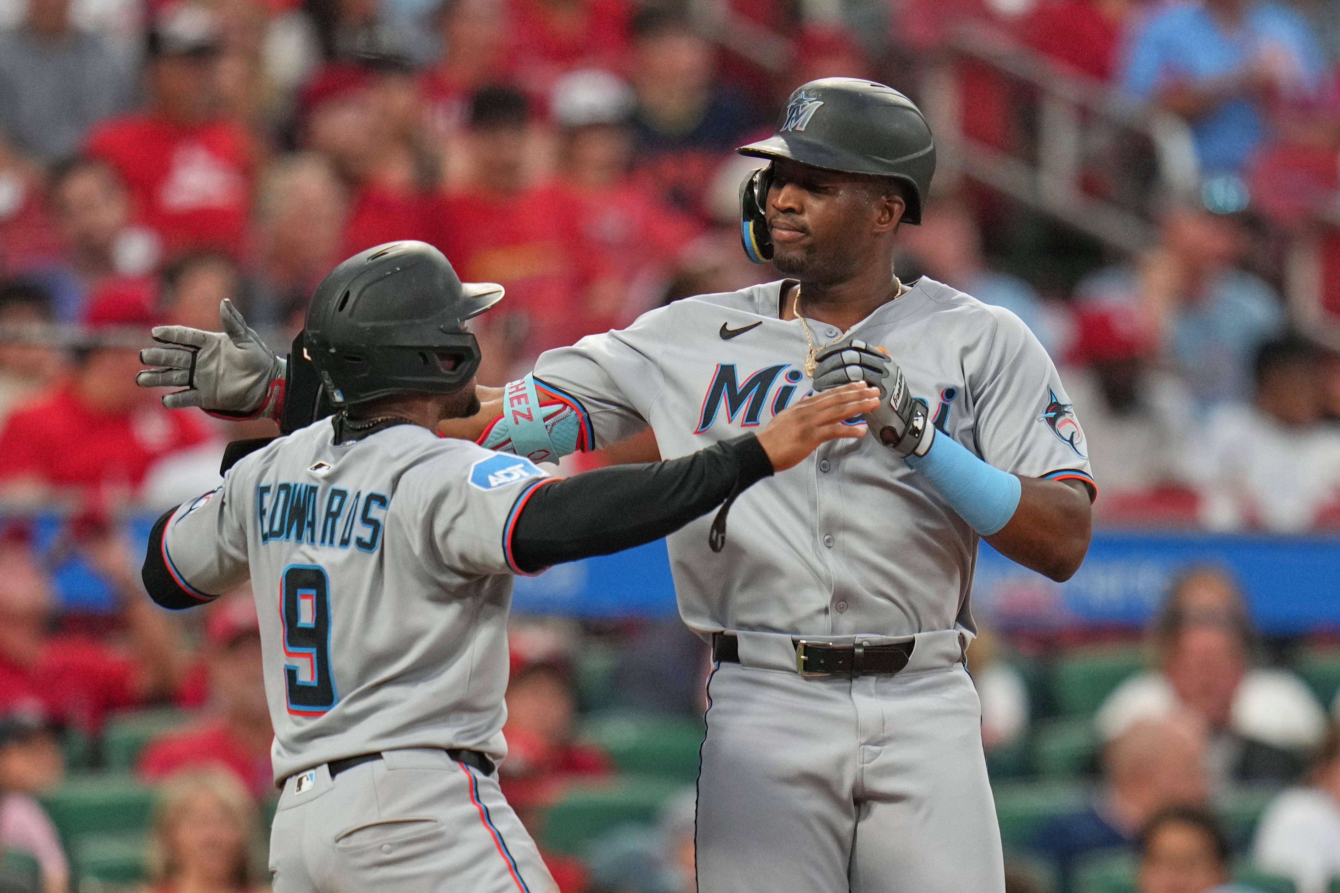 MARLINS CARDENALES