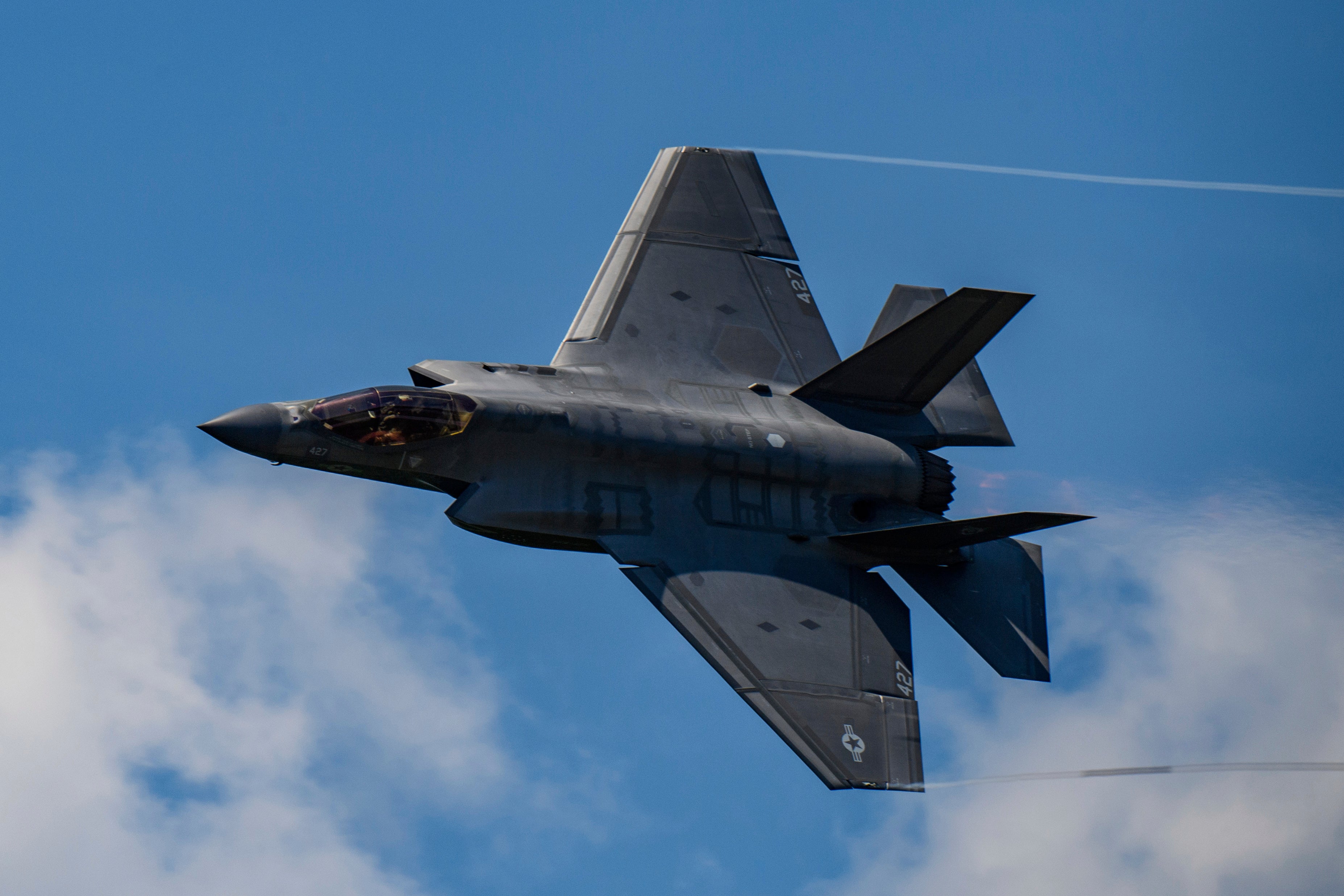 AMN-GEN CALIFORNIA-AVIÓN MILITAR-ACCIDENTE