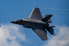 Un piloto, a salvo tras accidente de F-35C cerca de una instalación naval en California