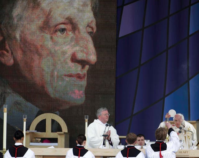 VATICANO-NEWMAN-HONORES