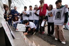 Familias de víctimas de fentanilo contaminado reclaman justicia en Argentina